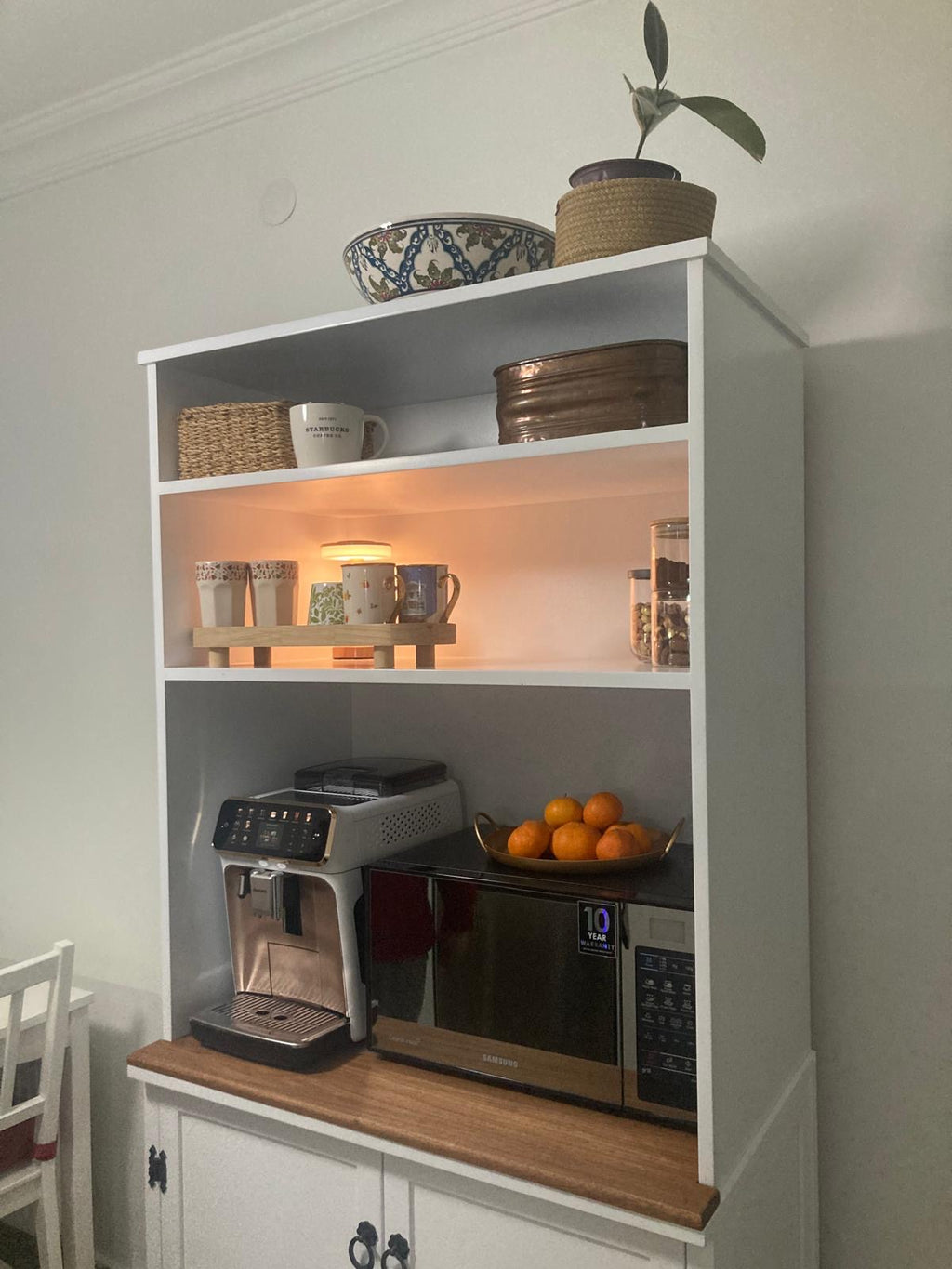 Kişiye Özel Tasarım Modern Masif Kahve Dolabı