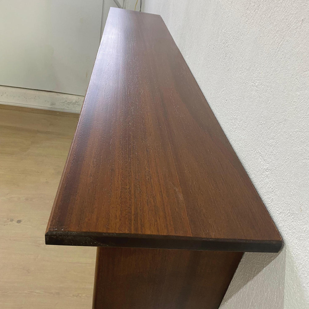 Ahşap Duvara Monte Raf