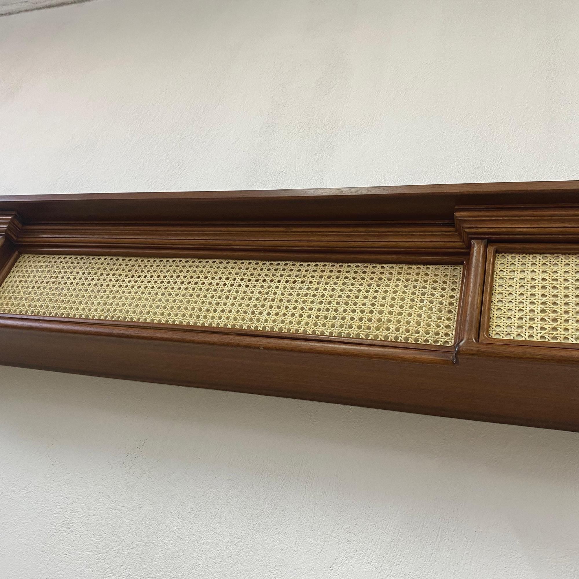 Ahşap Duvara Monte Raf