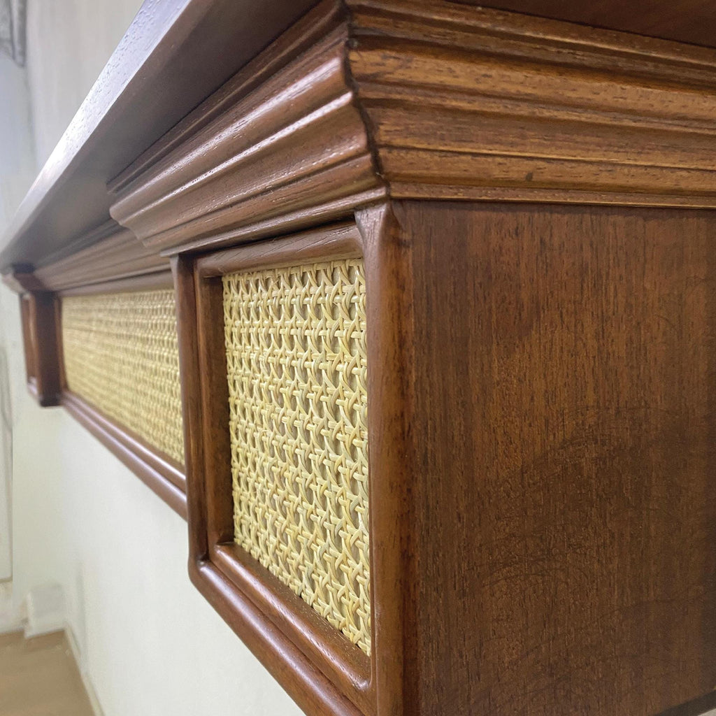 Ahşap Duvara Monte Raf