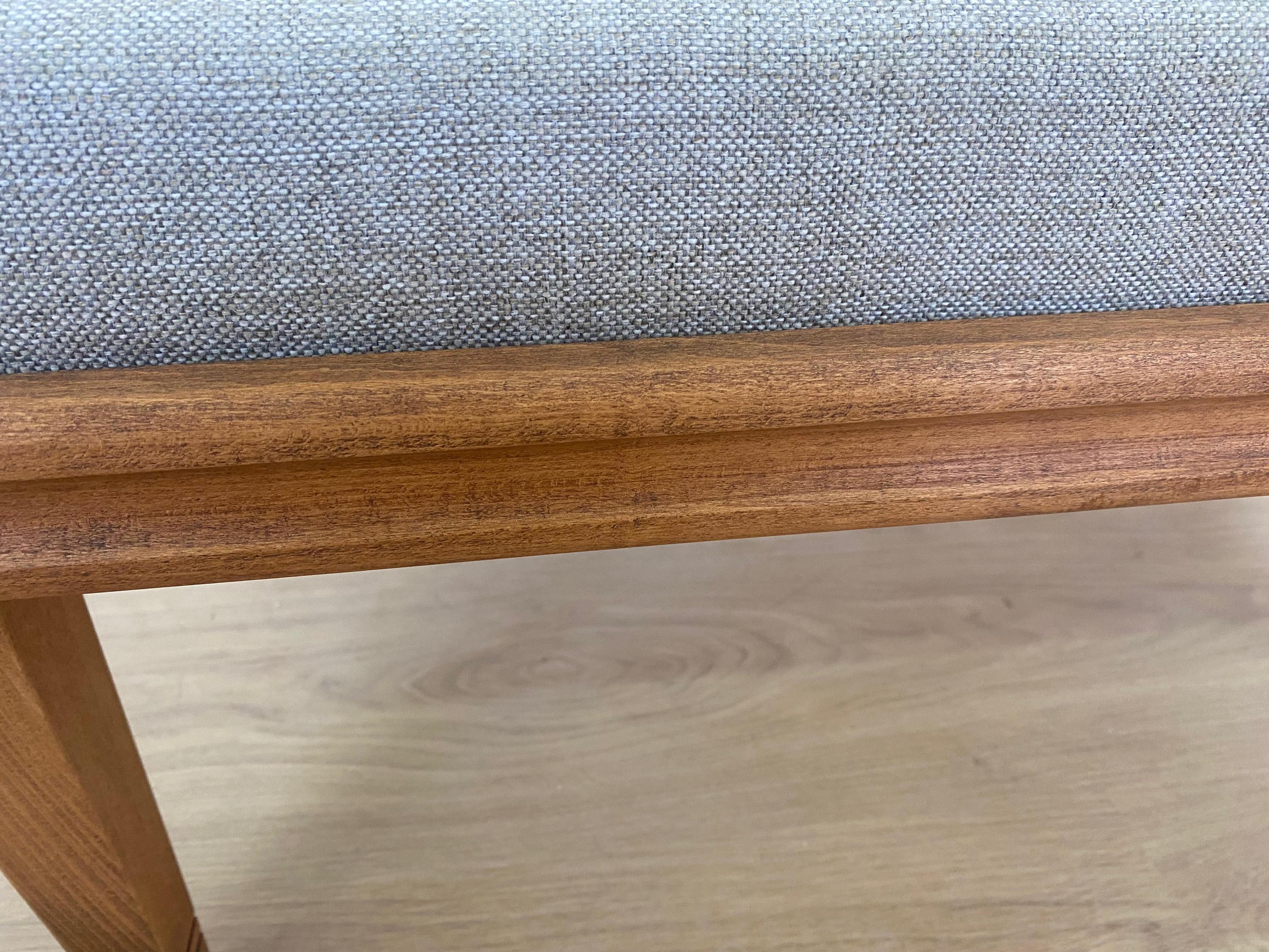 Ahşap Minderli Bench