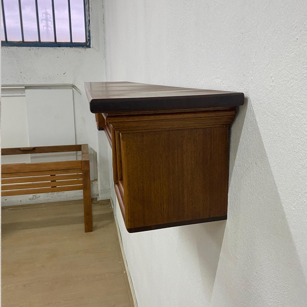 Ayous Ahşap Duvara Monte Raf (Konsol / Şömine Üstü Raf)