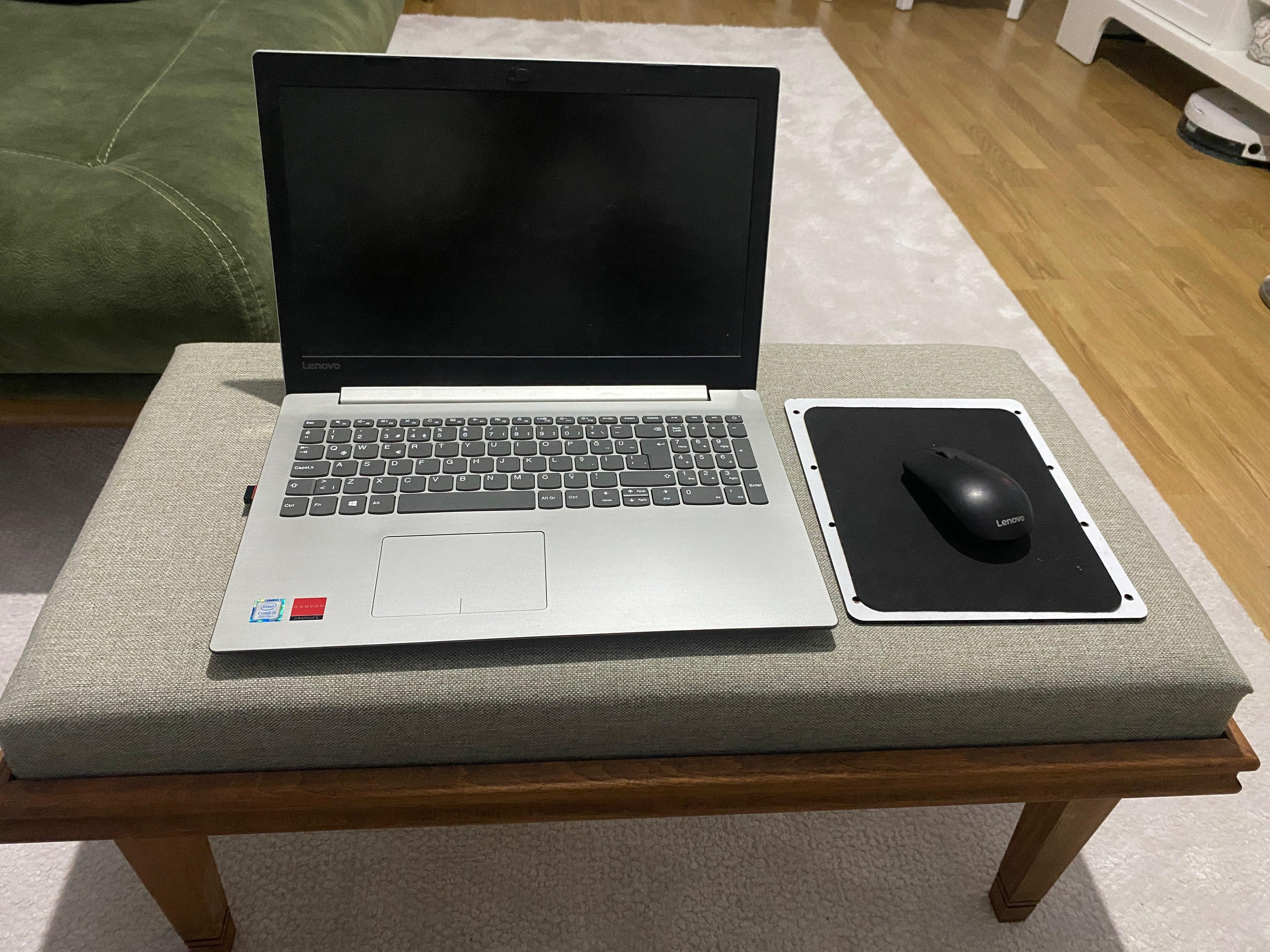 El Yapımı Ahşap Minderli Bench