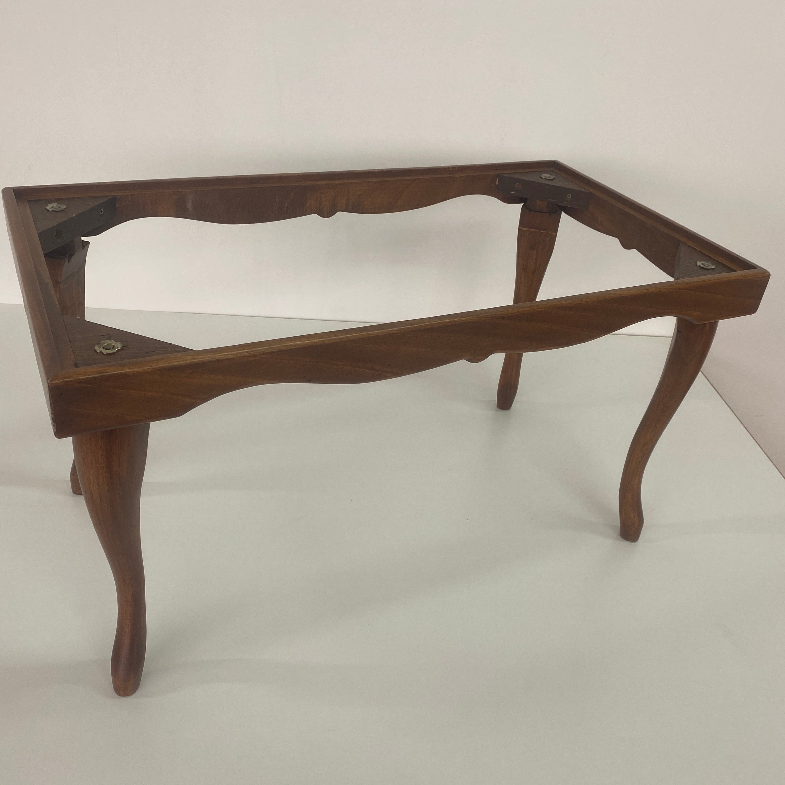 Marangozgiller Ceviz Rengi Birinci Sınıf Masif Ağaçtan Lükens Ayaklı Victorian Tarz Lüks Bench